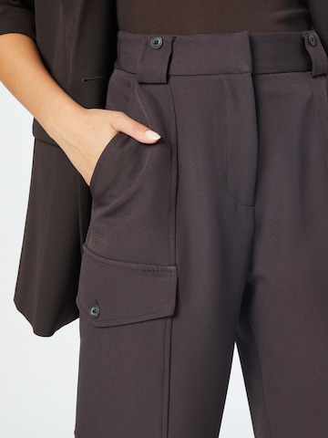 Loosefit Pantaloni cargo 'UTILITY' di River Island in marrone