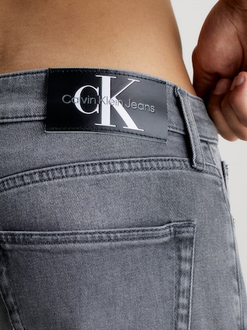 Calvin Klein Jeans Slimfit Džíny – šedá