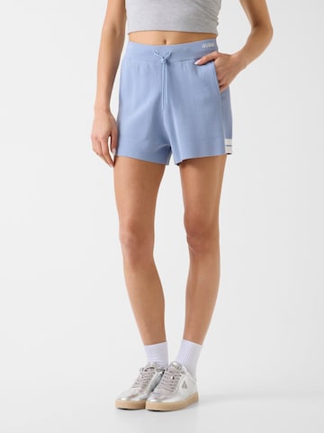 GUESS Loosefit Hose in Blau: Vorderseite