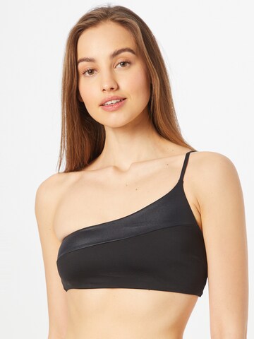 Calvin Klein Swimwear - Bandeau Top de biquíni em preto: frente