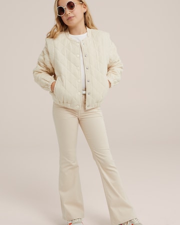WE Fashion Flared Trousers in Beige