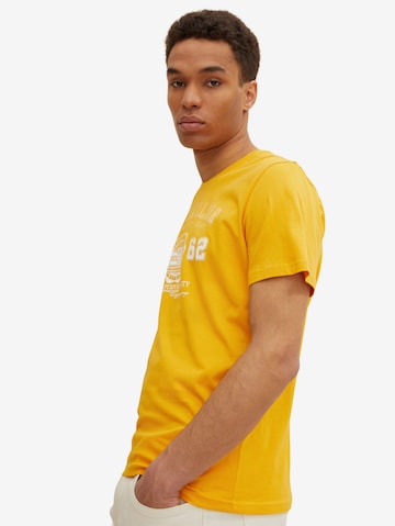 TOM TAILOR - Camiseta en amarillo