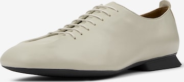 Chaussure à lacets ' Casi Myra ' CAMPER en beige : devant