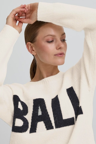 Ball Trui 'Bastacy' in Wit