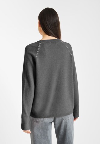 Frieda & Freddies NY Sweater in Grey