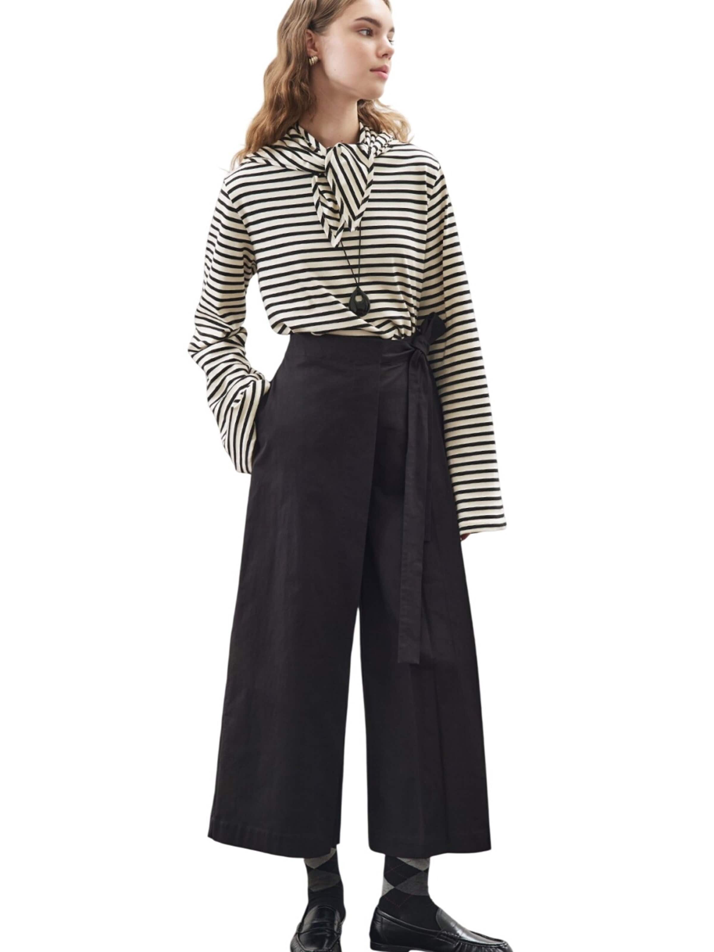 MANUKA Regular Trousers in Black