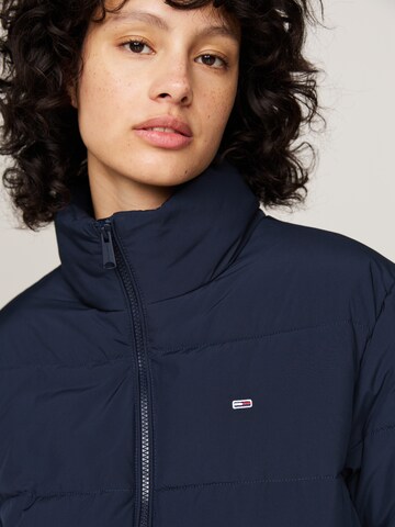 Tommy Jeans Jacke in Blau