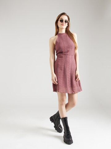 Robe 'Pearl' ABOUT YOU en rose : devant