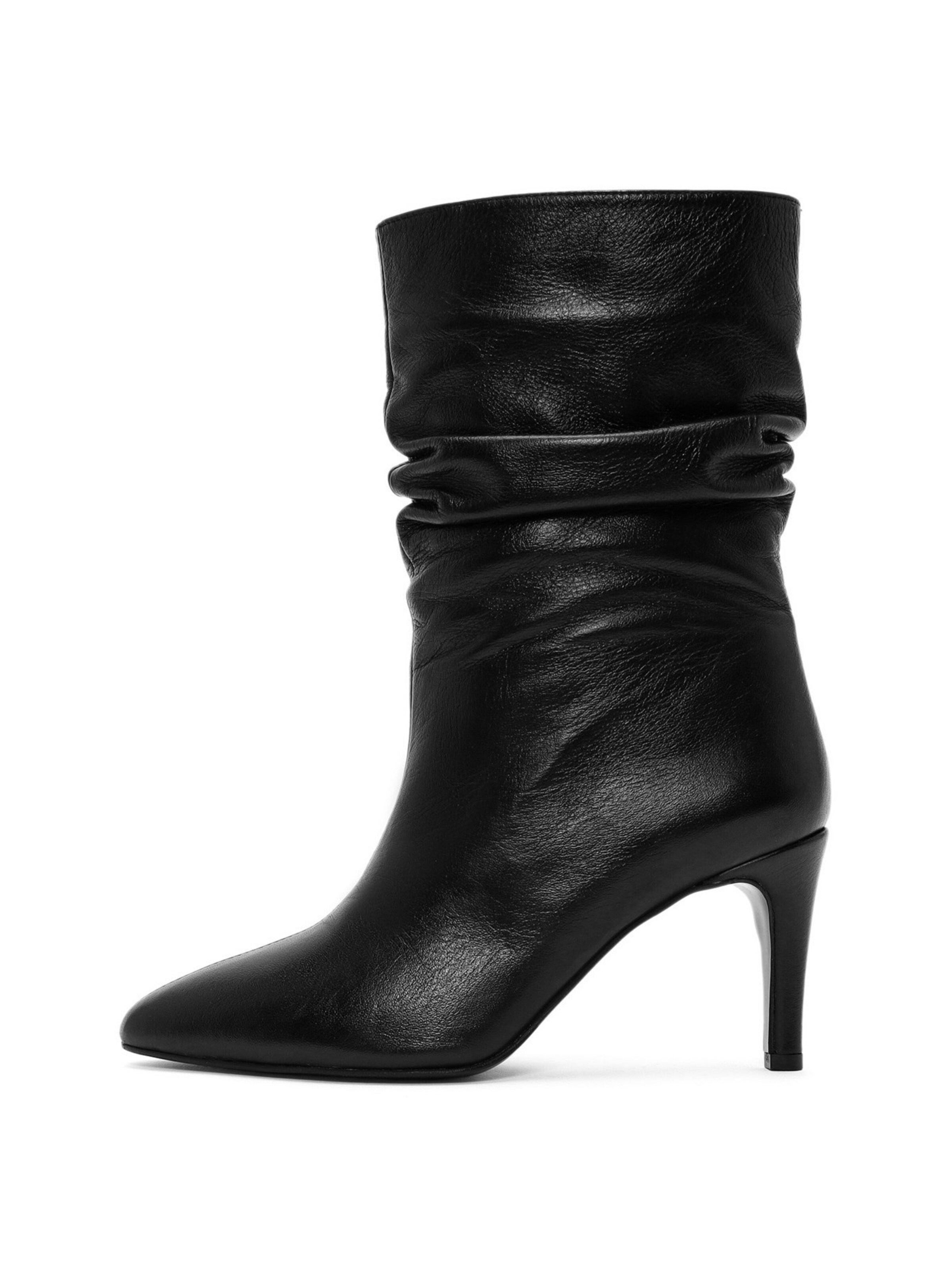 Derimod Bootie in Black