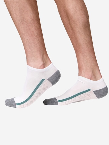 Nur Die Socks in White