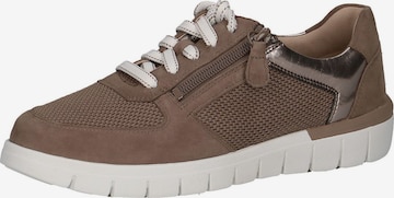 CAPRICE Sneakers laag in Bruin: voorkant