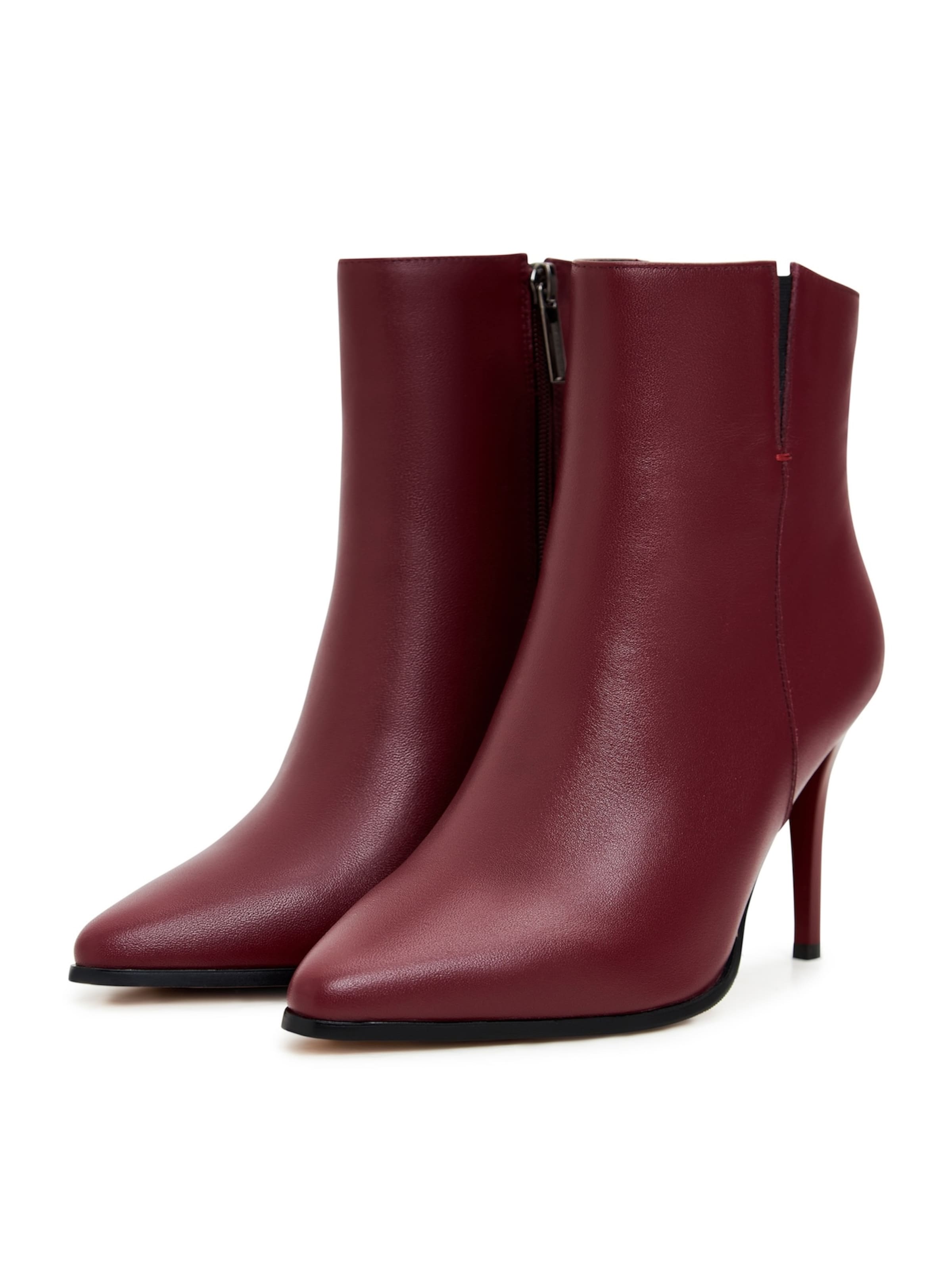 CESARE GASPARI Ankle Boots in Rot