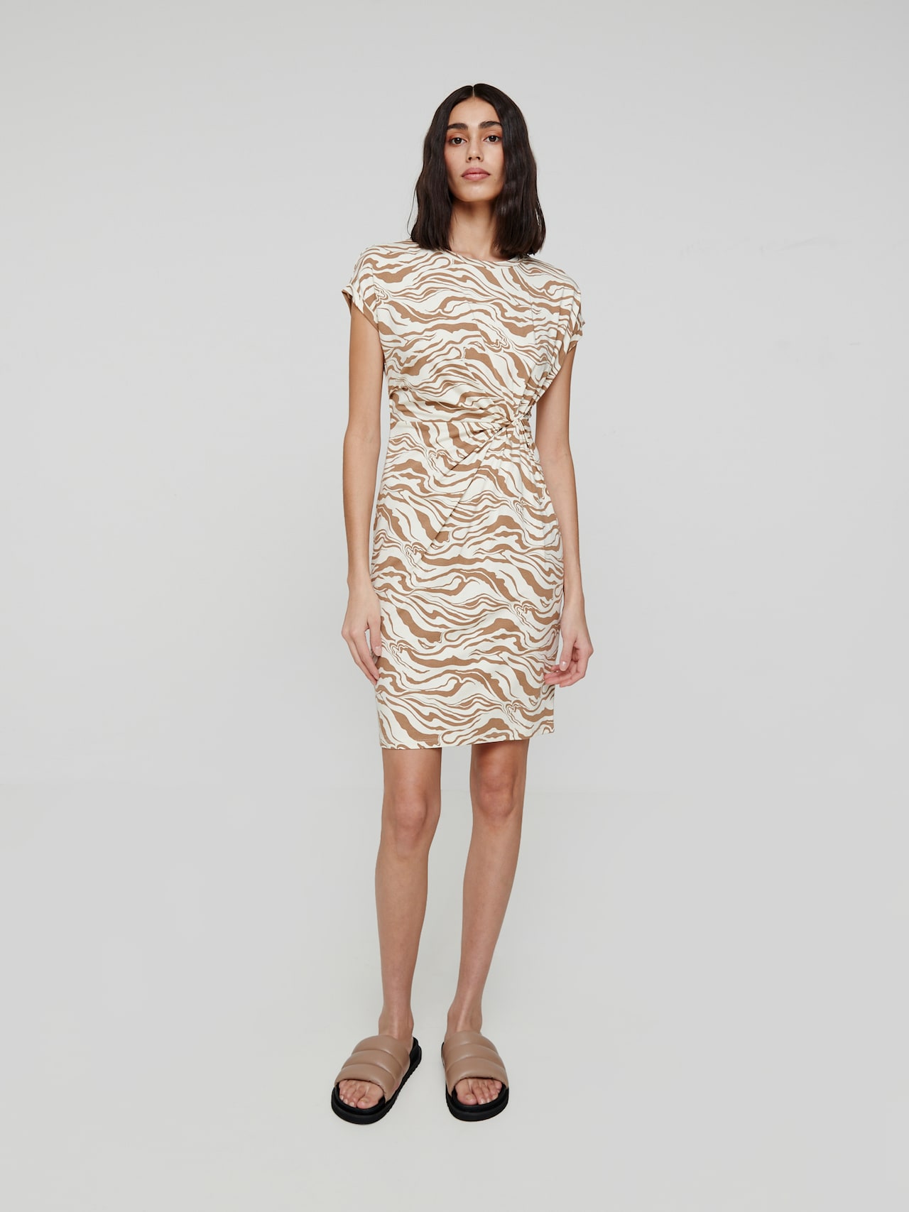 EDITED Produkte Kleid 'Faith' beige