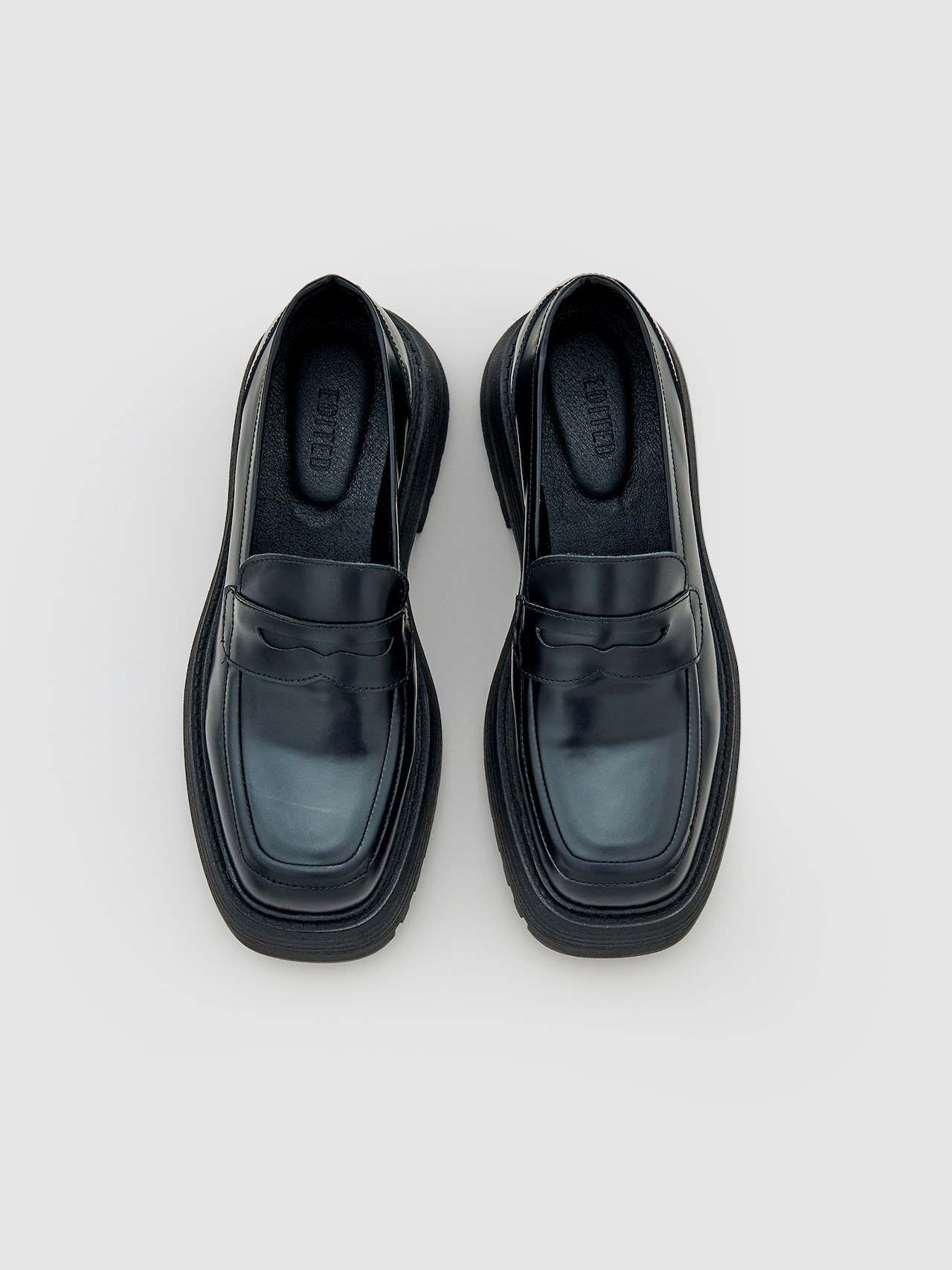 EDITED Producten Instappers 'Uriah' Zwart