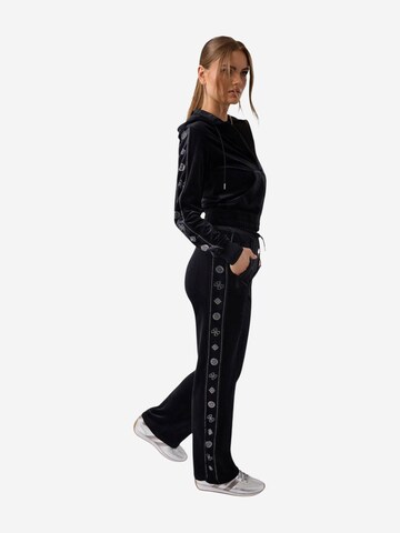 Wide leg Pantaloni sportivi 'AMALIA SKINNY PANTS V6BB10 K6303' di GUESS in nero