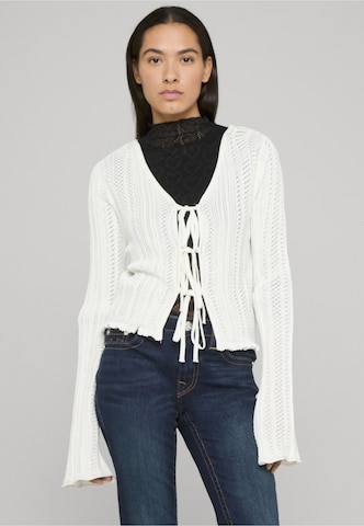 Cardigan Estelou en blanc : devant