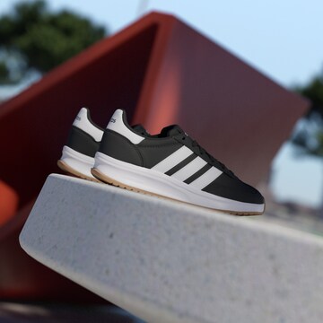 ADIDAS SPORTSWEAR Sneaker 'Run 70s 2.0' i svart