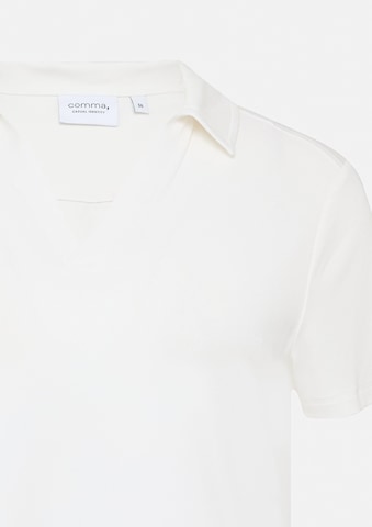 comma casual identity - Camiseta en blanco