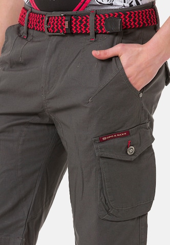 CIPO & BAXX Regular Pants in Grey