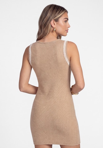 faina - Vestido de bainha em ouro