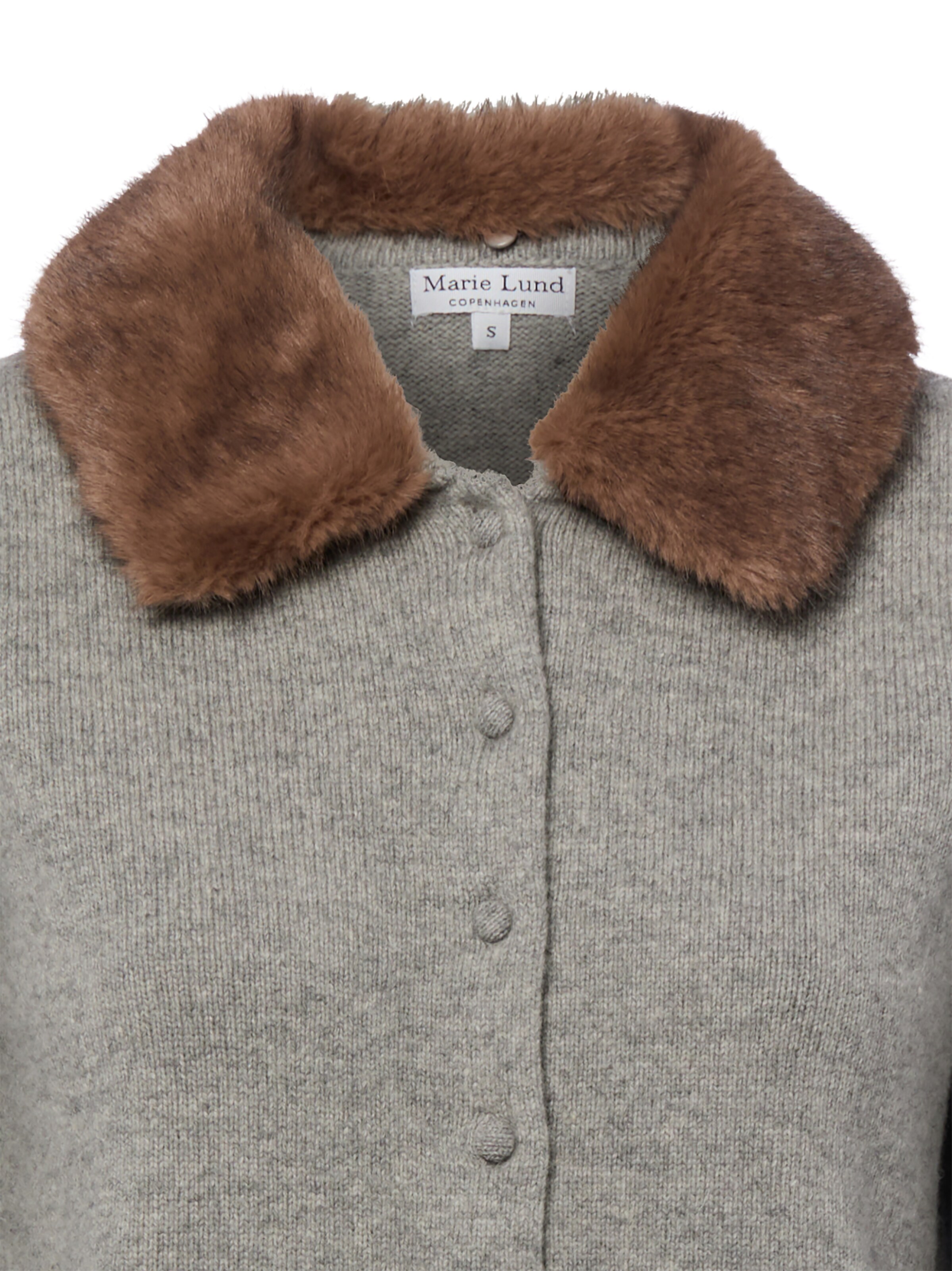 Cardigan Marie Lund en gris