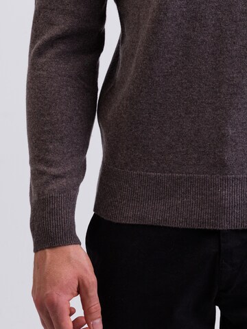Pullover di CASH-MERE.CH in marrone