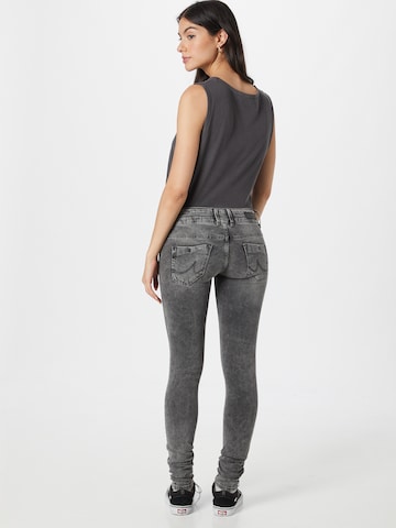 Skinny Jeans 'Julita X' di LTB in grigio