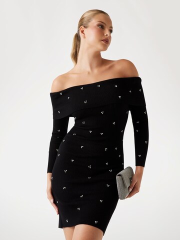GUESS Knitted dress in Black: front