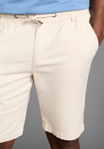 DELMAO Regular Shorts in Beige