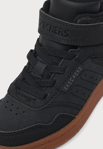 SKECHERS Сникърси 'Quick Street' в черно