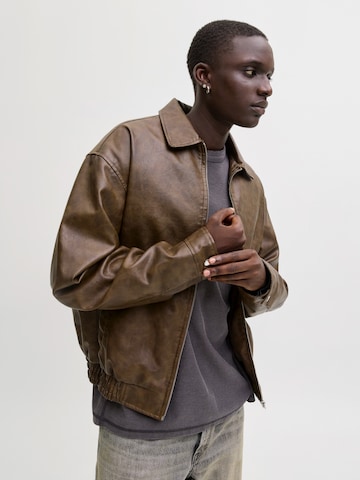 JACK & JONES Overgangsjakke 'JJLEON' i brun