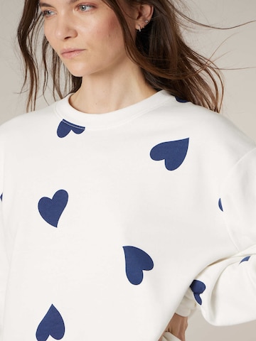 Sweat-shirt 'Mitsie' Deeluxe en blanc