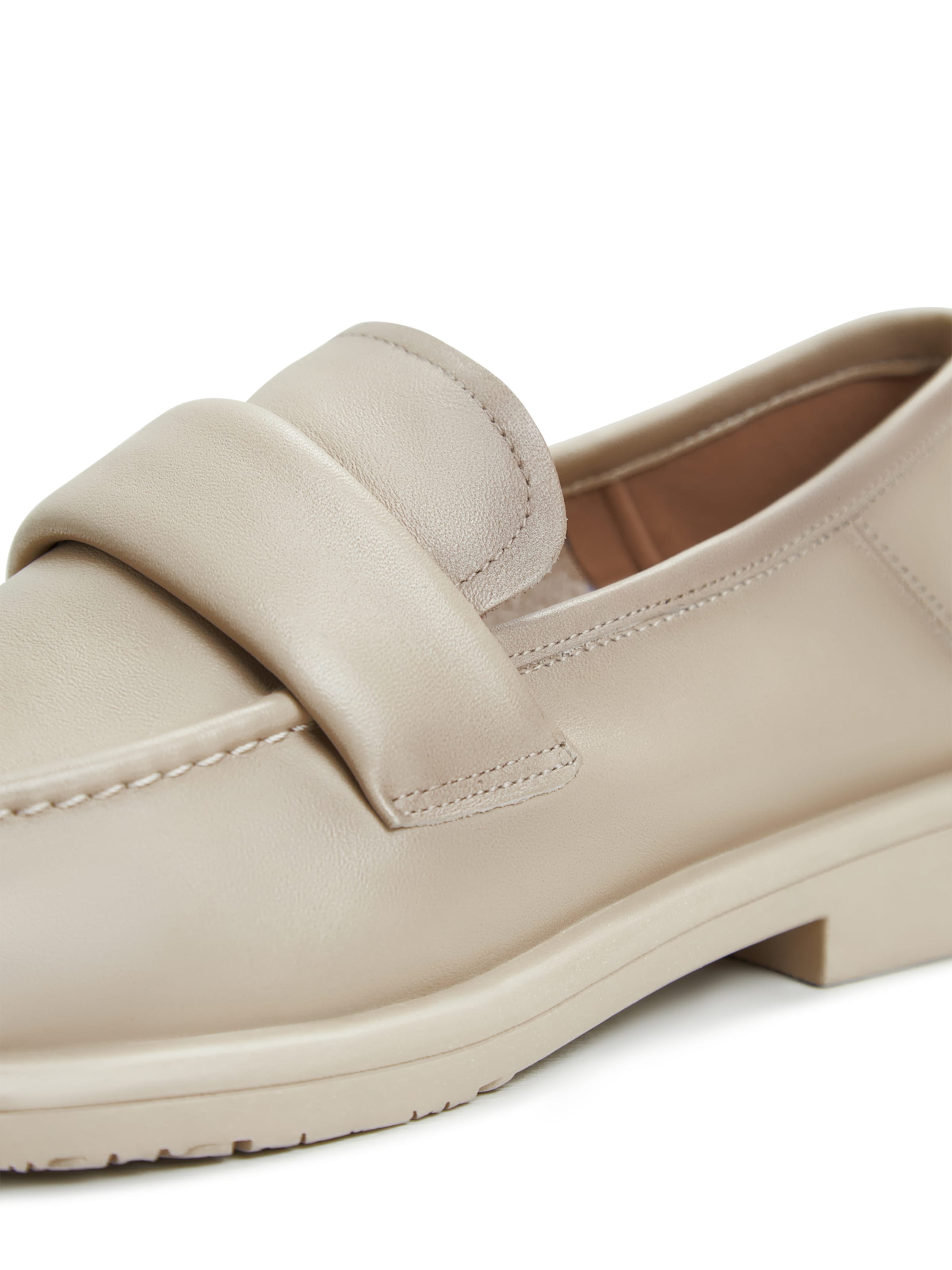 Mocassin CESARE GASPARI en beige