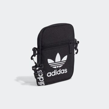 ADIDAS ORIGINALS Umhängetasche 'Adicolor Classic Festival' in Schwarz