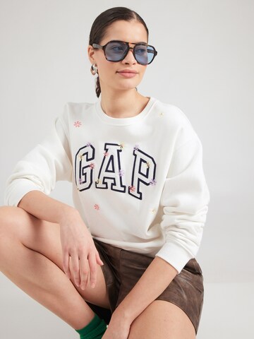 GAP Sweatshirt 'HERITAGE' in White: front