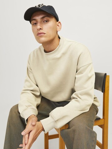 JACK & JONES Sweatshirt 'JJEUrban Edge' i grå
