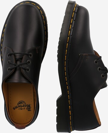 Dr. Martens - Sapato com atacadores em preto