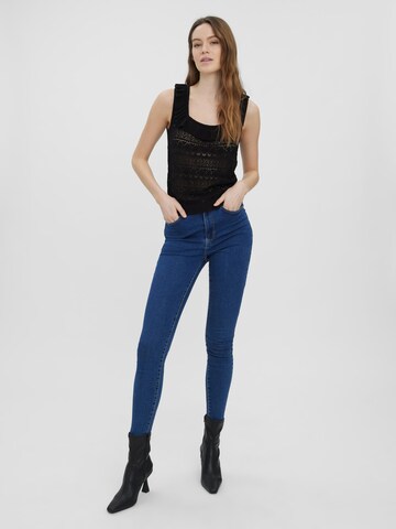 VERO MODA Knitted Top 'Mikia' in Black