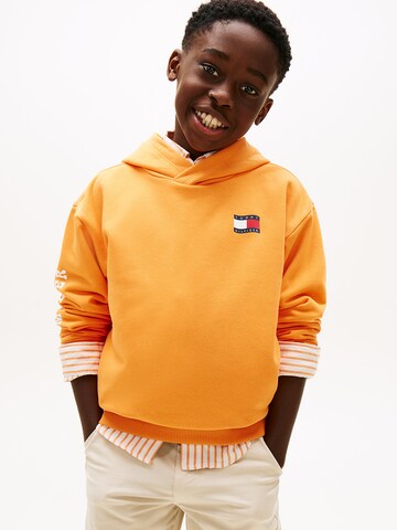 TOMMY HILFIGER Sweatshirt 'Wavy' in Orange: Vorderseite