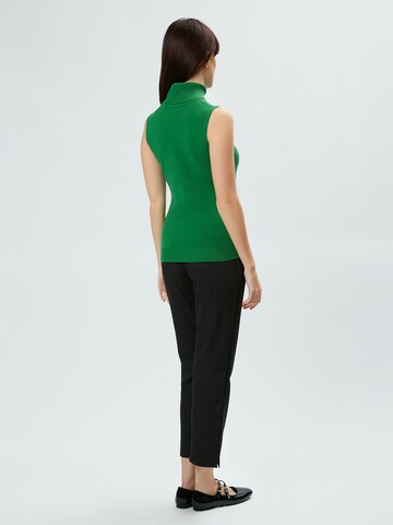 Top in maglia di Influencer in verde