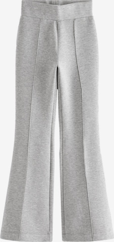 Next Широкий Плиссированные брюки в Серый: спереди