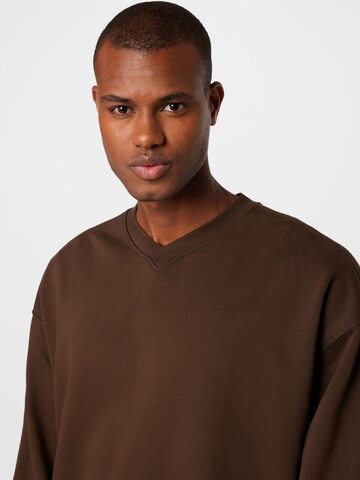 WEEKDAY Sweatshirt 'Emanuel' i brun