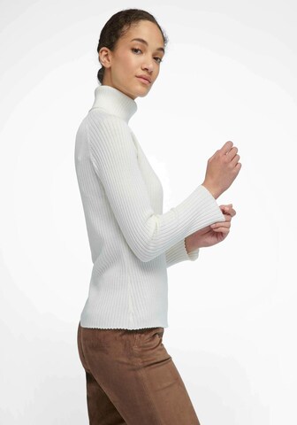 Peter Hahn Sweater in White