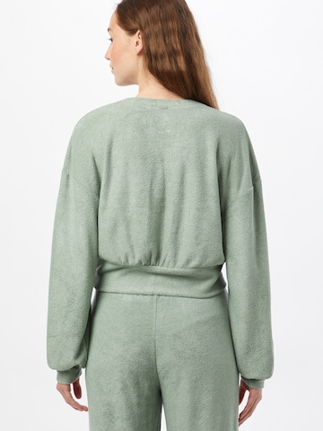 Gilly Hicks - Sweatshirt 'SHRUNKEN' em verde