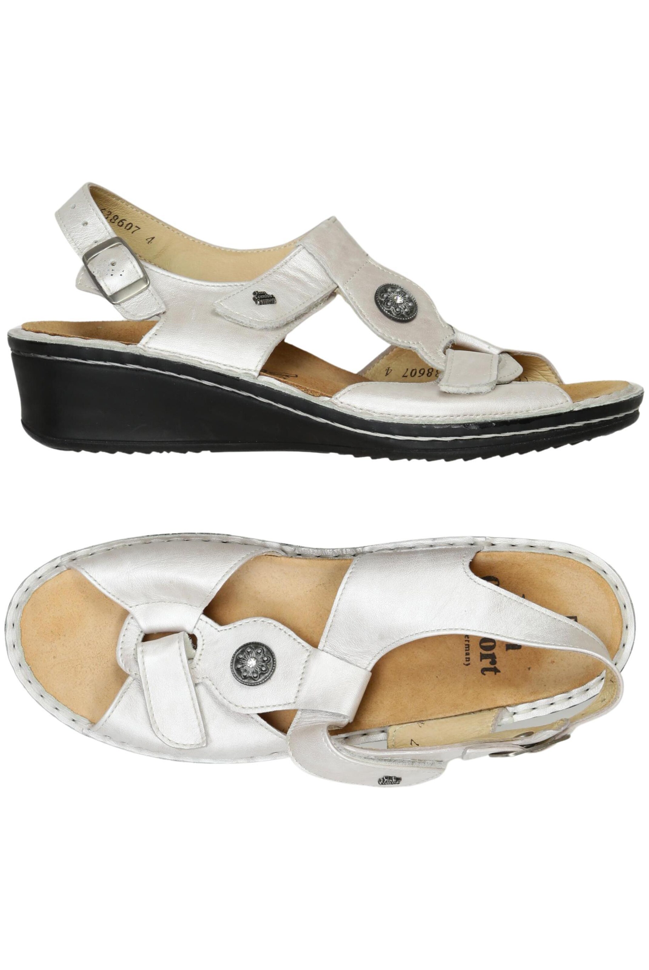 Finn Comfort Sandals & High-Heeled Sandals in 37,5 in Silver: front