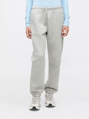 Jordan Tapered Trousers 'BRKLN FLC' in Grey: front