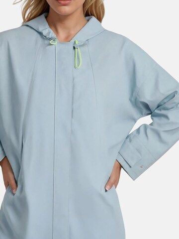 White Label Mantel in Blau