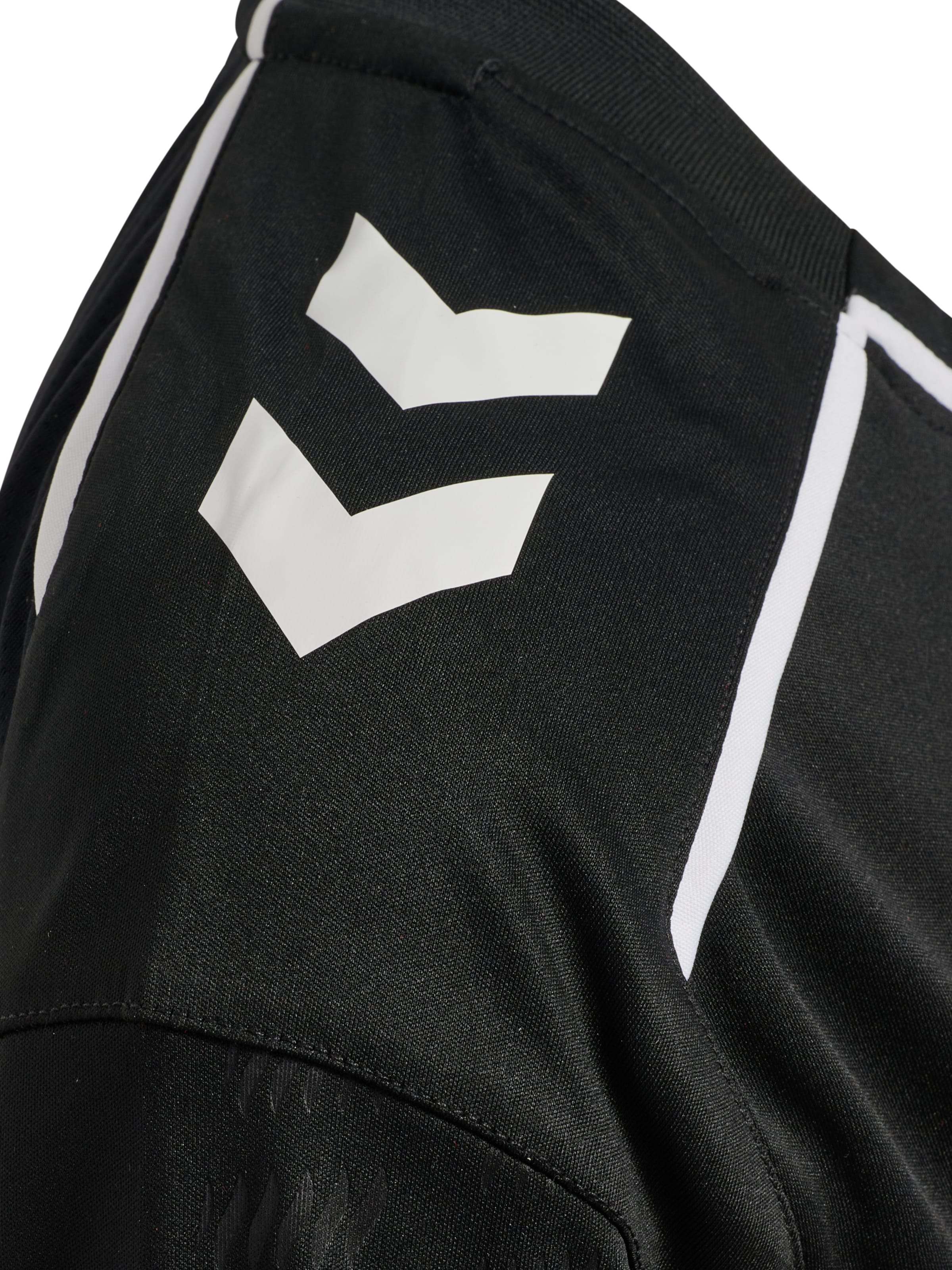 Hummel Performance shirt in Black