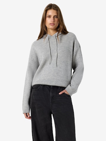 Pull-over 'NMPEARL' Noisy may en gris : devant