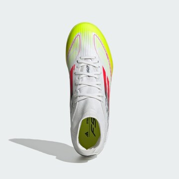 Chaussure de foot 'F50 League' ADIDAS PERFORMANCE en blanc